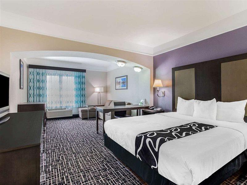 La Quinta Inn & Suites Fultondale Exteriér fotografie
