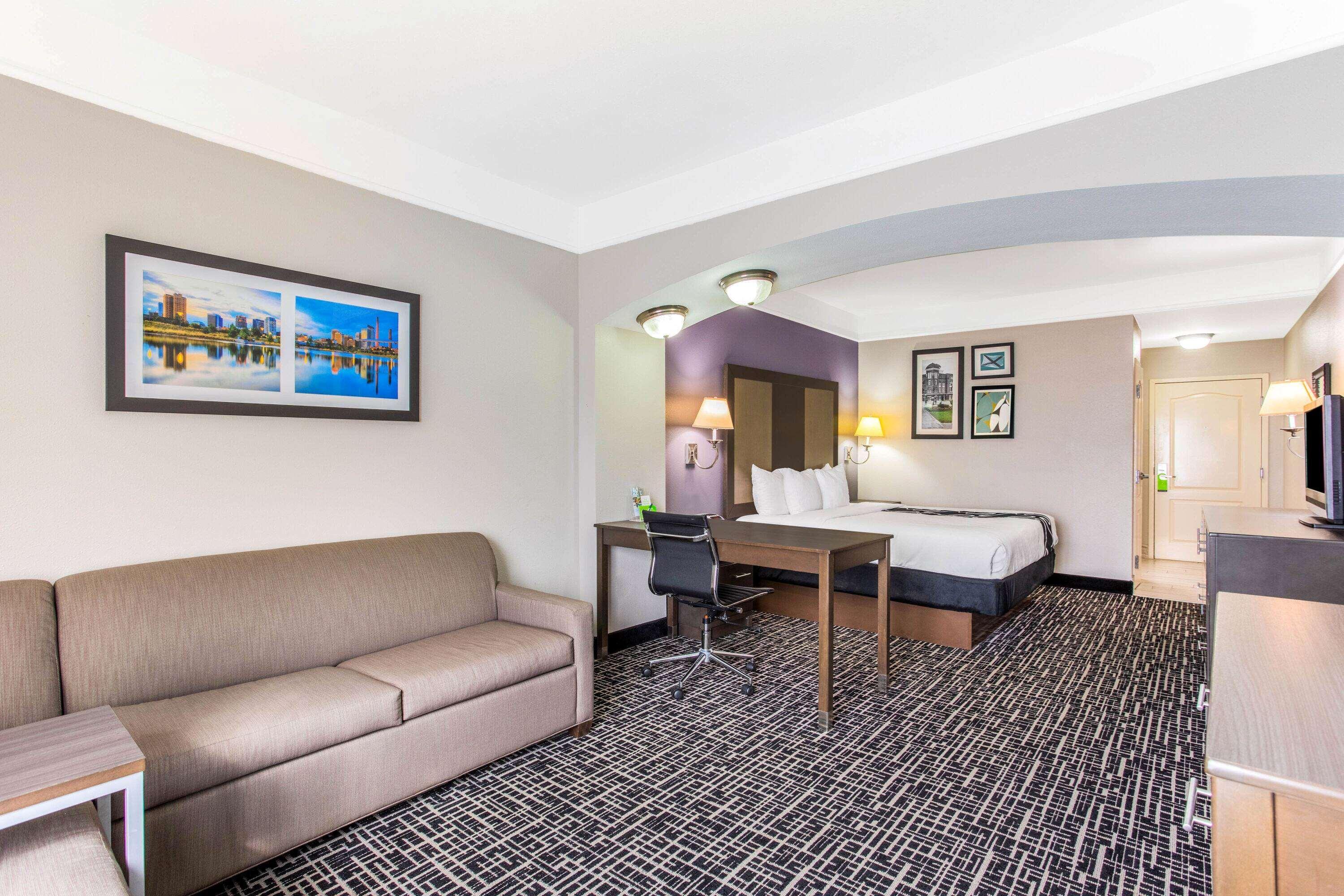 La Quinta Inn & Suites Fultondale Exteriér fotografie